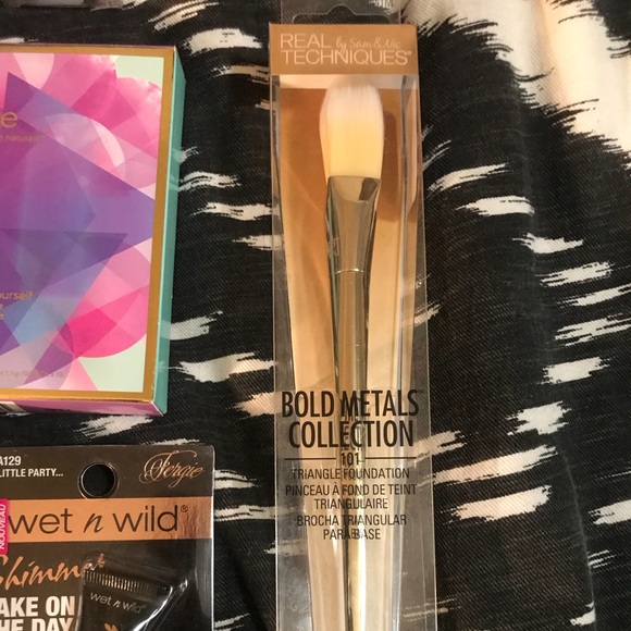 Beauty bundle - Picture 4 of 6